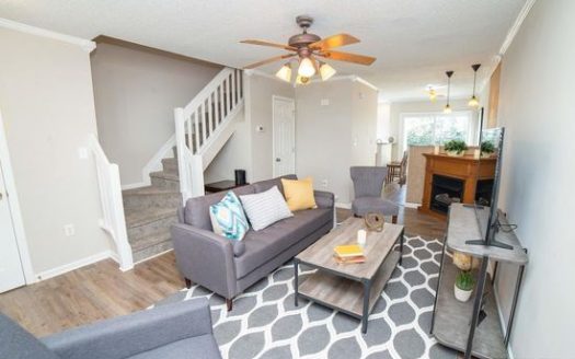 2-Bedroom Townhouse  for Rent in Charlotte, NC 28277 – $2200/mo | 2 Baths | Updated 2025