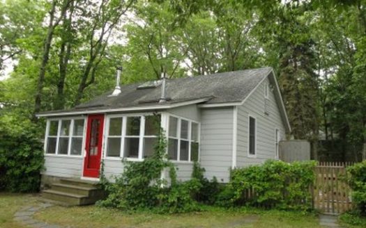 2-Bedroom Single Family Home for Rent in Sag Harbor, NY 11963 – $11666/mo | 1 Baths | Updated 2025