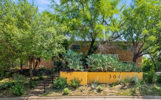 1-Bedroom Condo for Rent in Austin, TX 78705 – $1195/mo | 1 Baths | Updated 2025