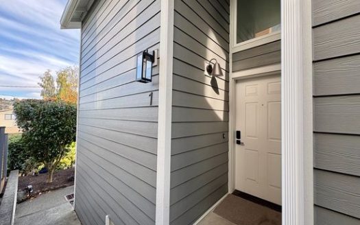2-Bedroom Apartment  for Rent in Seattle, WA 98199 – $1950/mo | 1 Baths | Updated 2025