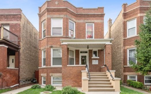 4-Bedroom Condo for Rent in Chicago, IL 60641 – $2650/mo | 2 Baths | Updated 2025