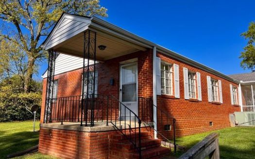 2-Bedroom Apartment for Rent in Charlotte, NC 28209 – $1690/mo | 1 Baths | Updated 2025