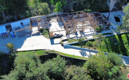 Lot for Sale in Encino, CA 91436 – 1 Bedroom, 1 Bath – $2100000