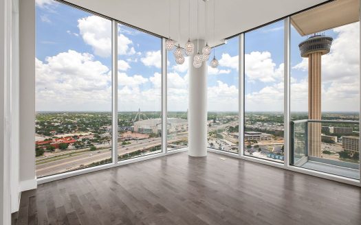 Condo for Sale in San Antonio, TX 78205 – 2 Bedrooms, 2 Baths – $665000