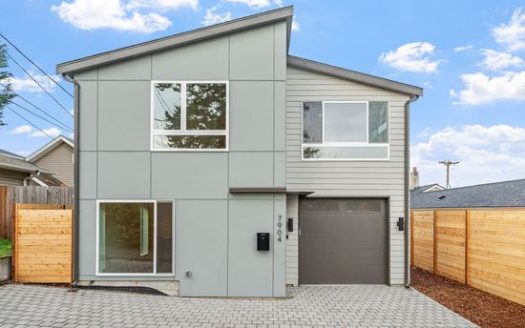 3-Bedroom Single Family Home for Rent in Seattle, WA 98106 – $3100/mo | 3 Baths | Updated 2025