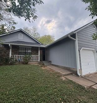 3-Bedroom Townhouse for Rent in Austin, TX 78753 – $1895/mo | 2 Baths | Updated 2025