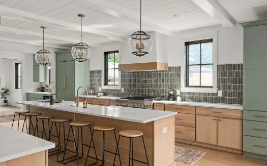 Single Family Home for Sale in Nashville, TN 37206 – 4 Bedrooms, 4 Baths – $1899900