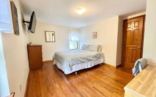3-Bedroom Townhouse for Rent in Oneonta, NY 13820 – $1980/mo | 2 Baths | Updated 2025