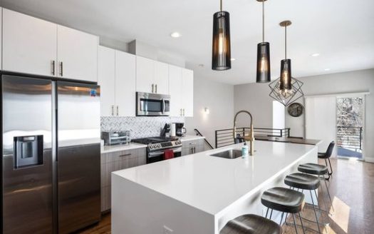 3-Bedroom Townhouse  for Rent in Denver, CO 80211 – $6500/mo | 3 Baths | Updated 2025