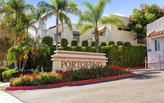 Townhouse for Sale in Pacoima, CA 91331 – 2 Bedrooms, 2 Baths – $479000