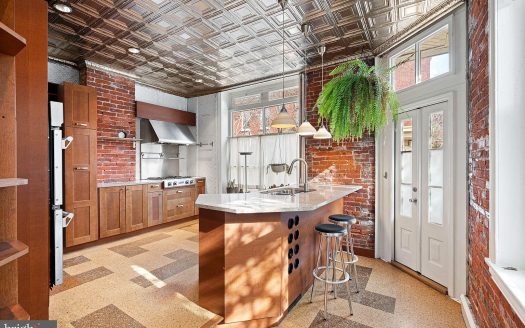 Townhouse for Sale in Philadelphia, PA 19130 – 2 Bedrooms, 3 Baths – $569900