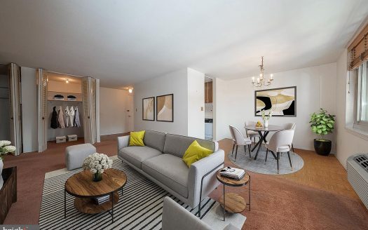 Condo for Sale in Philadelphia, PA 19103 – 1 Bedroom, 1 Bath – $285000