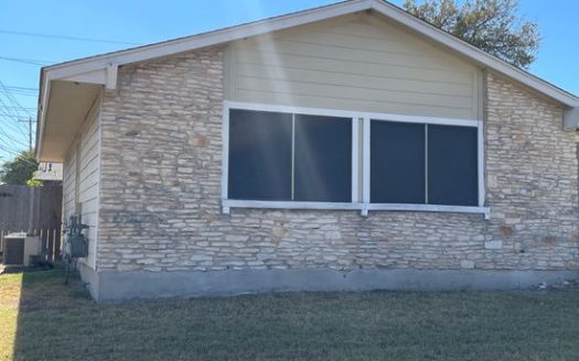 2-Bedroom Townhouse for Rent in Austin, TX 78745 – $1580/mo | 1 Baths | Updated 2025