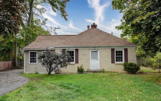 2-Bedroom Single Family Home for Rent in Rochester, NY 14612 – $1650/mo | 1 Baths | Updated 2025