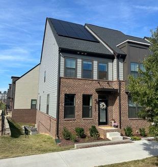 3-Bedroom Townhouse  for Rent in Charlotte, NC 28217 – $3000/mo | 4 Baths | Updated 2025