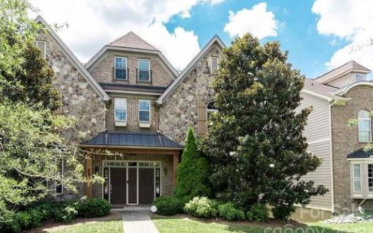 4-Bedroom Townhouse for Rent in Charlotte, NC 28210 – $3300/mo | 6 Baths | Updated 2025