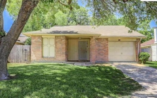 2-Bedroom Single Family Home for Rent in Houston, TX 77045 – $1500/mo | 1 Baths | Updated 2025