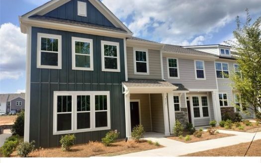 3-Bedroom Townhouse  for Rent in Charlotte, NC 28208 – $2599/mo | 3 Baths | Updated 2025