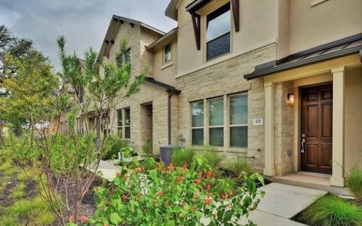 3-Bedroom Townhouse for Rent in Austin, TX 78717 – $1995/mo | 3 Baths | Updated 2025