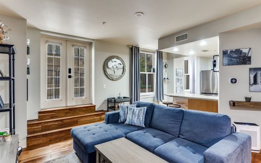 Condo for Sale in Fort Worth, TX 76102 – 1 Bedroom, 1 Bath – $269000