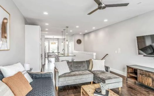 2-Bedroom Townhouse  for Rent in Nashville, TN 37207 – $2600/mo | 3 Baths | Updated 2025