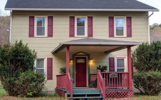 4-Bedroom Single Family Home for Rent in Big Indian, NY 12410 – $3800/mo | 3 Baths | Updated 2025