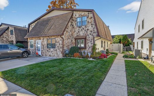 Single Family Home for Sale in Philadelphia, PA 19116 – 3 Bedrooms, 3 Baths – $405000