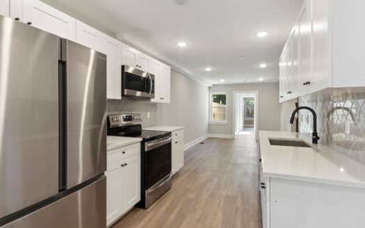 5-Bedroom Apartment  for Rent in Philadelphia, PA 19121 – $2800/mo | 4 Baths | Updated 2025