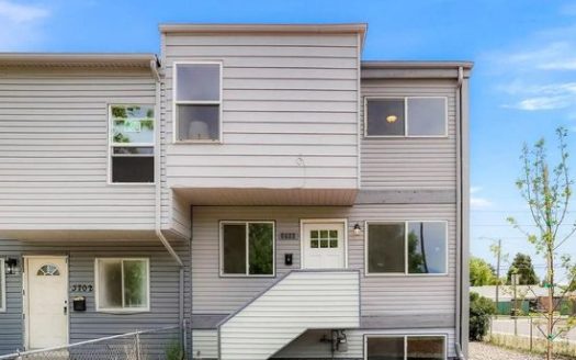 5-Bedroom Townhouse  for Rent in Denver, CO 80205 – $2895/mo | 4 Baths | Updated 2025