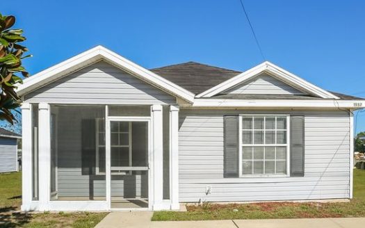 4-Bedroom Single Family Home for Rent in Jacksonville, FL 32206 – $1480/mo | 2 Baths | Updated 2025