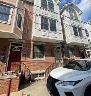 3-Bedroom Townhouse  for Rent in Philadelphia, PA 19146 – $2995/mo | 4 Baths | Updated 2025