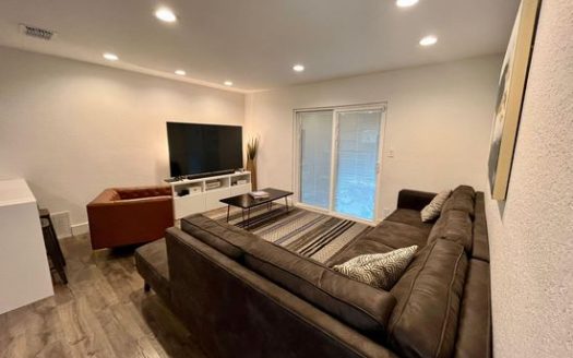 3-Bedroom Single Family Home for Rent in Austin, TX 78745 – $2500/mo | 2 Baths | Updated 2025
