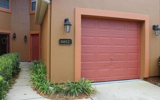 2-Bedroom Townhouse for Rent in Jacksonville, FL 32210 – $1550/mo | 3 Baths | Updated 2025