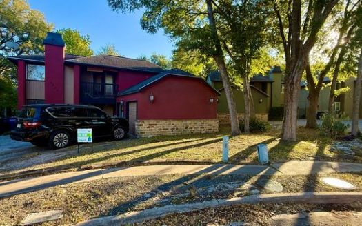 2-Bedroom Townhouse for Rent in Austin, TX 78704 – $2200/mo | 2 Baths | Updated 2025