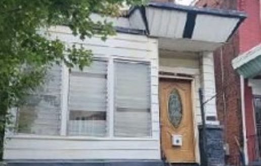 Multi Family Home for Sale in Philadelphia, PA 19139 – 4 Bedrooms, 2 Baths – $134750