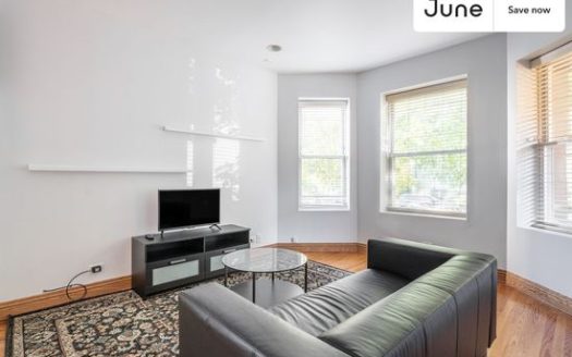 4-Bedroom Apartment  for Rent in Chicago, IL 60618 – $2900/mo | 2 Baths | Updated 2025