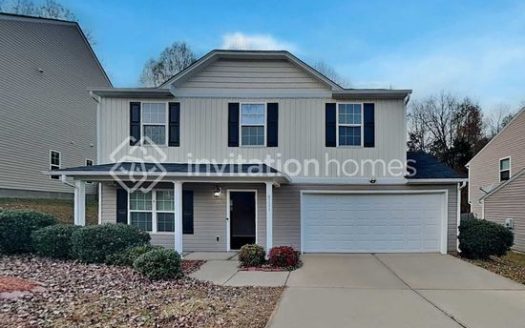 4-Bedroom Single Family Home for Rent in Charlotte, NC 28215 – $1995/mo | 3 Baths | Updated 2025