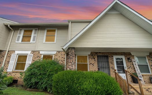 Townhouse for Sale in Nashville, TN 37217 – 3 Bedrooms, 3 Baths – $199900