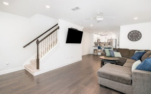 Townhouse for Sale in Nashville, TN 37209 – 2 Bedrooms, 3 Baths – $367500