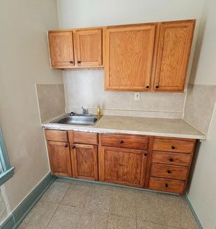 2-Bedroom Single Family Home for Rent in Philadelphia, PA 19120 – $1100/mo | 1 Baths | Updated 2025