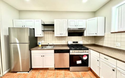 3-Bedroom Townhouse  for Rent in Philadelphia, PA 19148 – $1950/mo | 2 Baths | Updated 2025