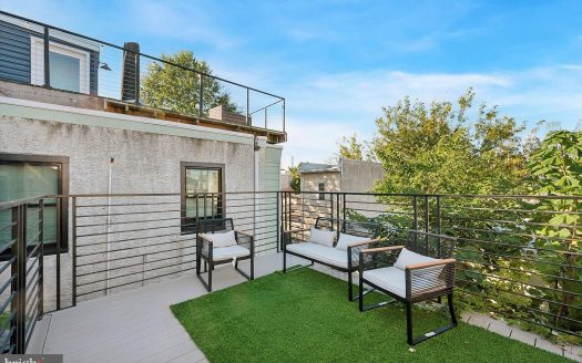 Multi Family Home for Sale in Philadelphia, PA 19146 – 4 Bedrooms, 1 Baths – $699999