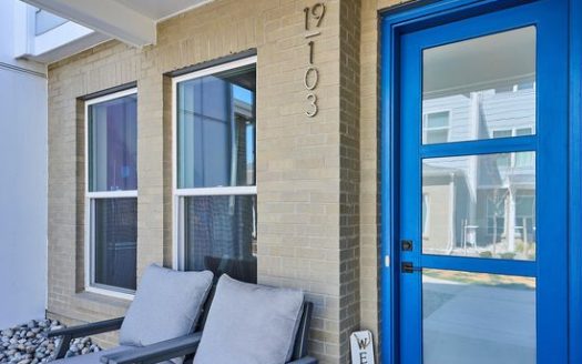 2-Bedroom Townhouse  for Rent in Denver, CO 80247 – $3000/mo | 3 Baths | Updated 2025