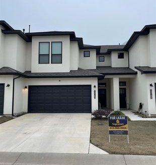 3-Bedroom Condo for Rent in Austin, TX 78717 – $2100/mo | 3 Baths | Updated 2025