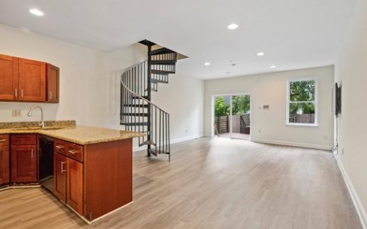 6-Bedroom Apartment for Rent in Philadelphia, PA 19121 – $4200/mo | 4 Baths | Updated 2025