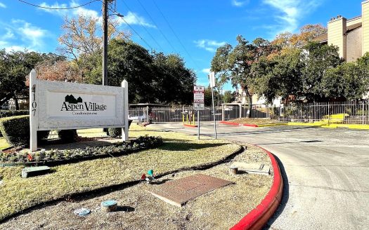 Condo for Sale in San Antonio, TX 78229 – 2 Bedrooms, 2 Baths – $130000