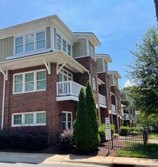 3-Bedroom Townhouse  for Rent in Charlotte, NC 28208 – $3000/mo | 4 Baths | Updated 2025