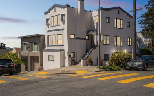 3-Bedroom Single Family Home for Rent in San Francisco, CA 94124 – $6800/mo | 3 Baths | Updated 2025