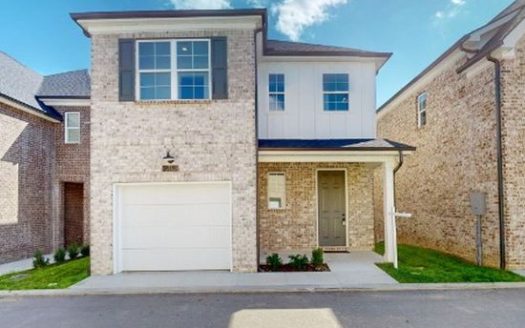 3-Bedroom Townhouse for Rent in Nashville, TN 37217 – $2475/mo | 4 Baths | Updated 2025