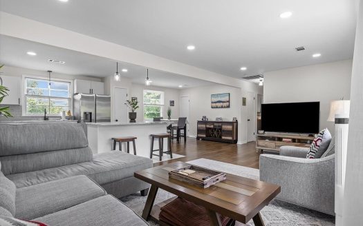 Single Family Home for Sale in Nashville, TN 37210 – 3 Bedrooms, 2 Baths – $504900